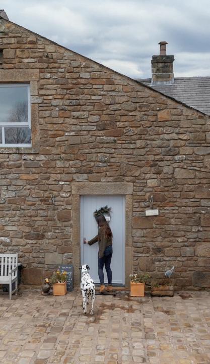 The Boot Room - Courtyard and driveway on the left - Image #1